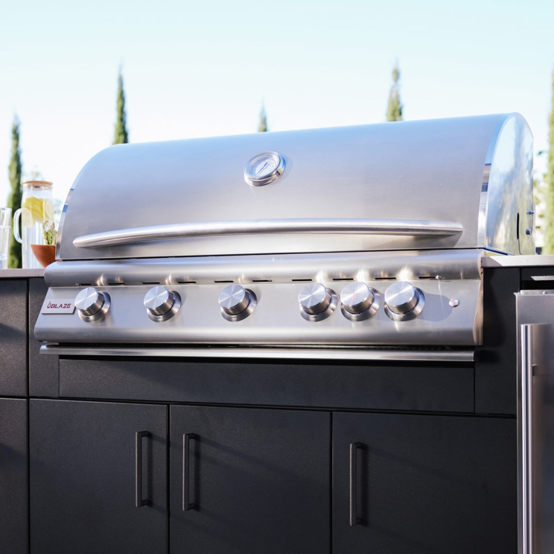 Blaze 40-Inch 5-Burner Premium LTE+ Gas Grill with Rear Burner and Built-in Lighting System